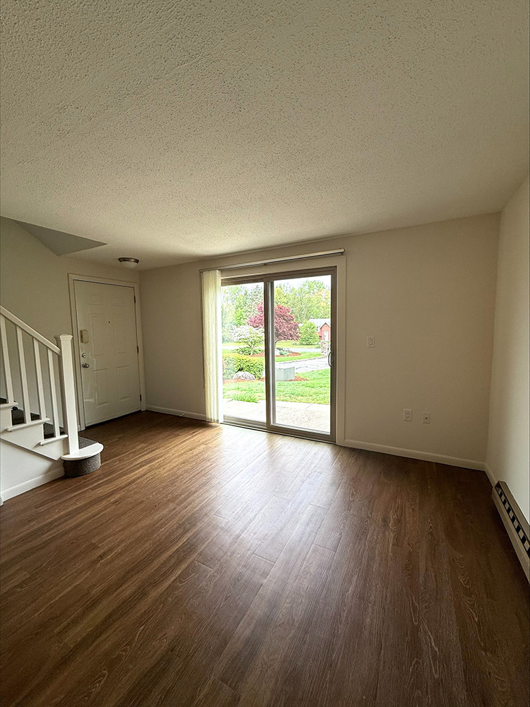 Townhouse Gardens Living room from kitchen view